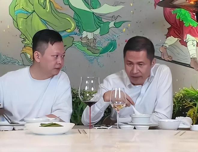 亚鹏手里买画12年后却让网红一剪为二带走K8凯发登录入口浙江富豪花3000万从李(图5)