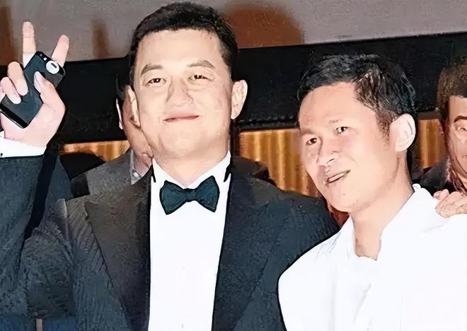 亚鹏手里买画12年后却让网红一剪为二带走K8凯发登录入口浙江富豪花3000万从李(图7)