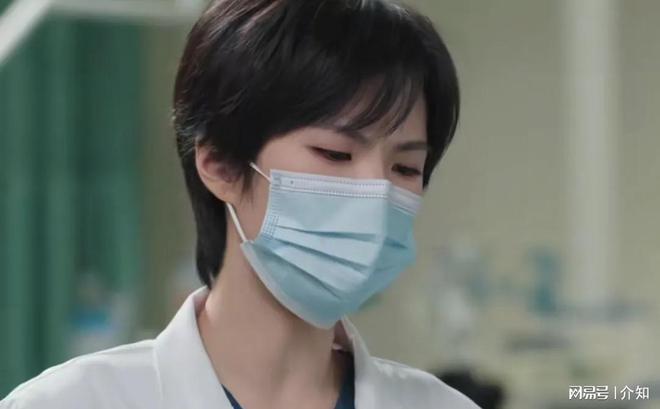 》发现有的演员过气不是没原因根本带不动K8凯发登录入口看26集《仁心俱乐部(图12)