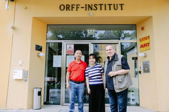 颖与西双版纳童萌乐托育的成长故事凯发·k8国际爱之名育未来：罗璐(图2)